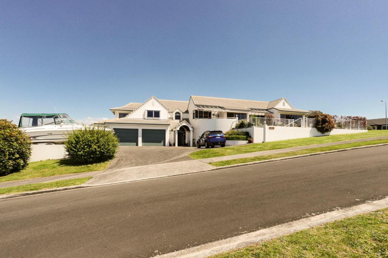 Harbour Heights Hotel Tauranga Exterior photo